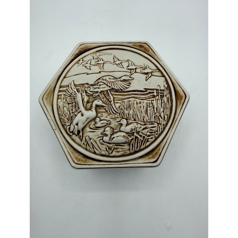 Avon Soap Dish Vintage 1980 Flying Ducks Ceramarte Handcrafted Cream Wildlife